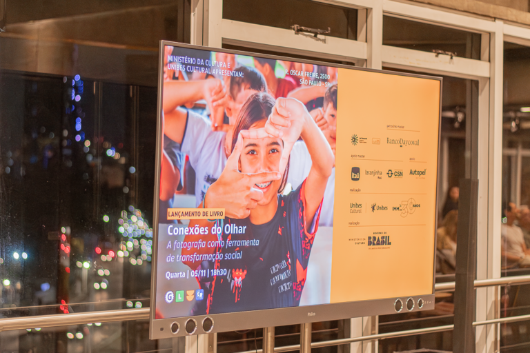 lancamento_livro_Conexoes do Olhar_30anosimm_Unibes Cultural_saopaulo-20